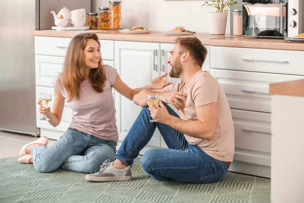 Happy Young Couple Drinking Wine Kitchen — Stock Photo, Image