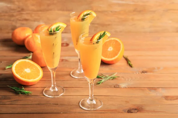 Glasögon God Mimosa Cocktail Bordet — Stockfoto