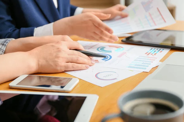 Accountants Working Office Closeup — Stock Photo, Image