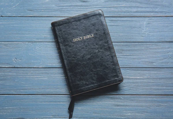 Holy Bible Wooden Background — Stock Photo, Image