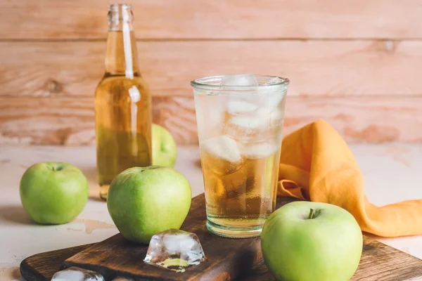 Glass Cold Apple Cider Table — Stock Photo, Image