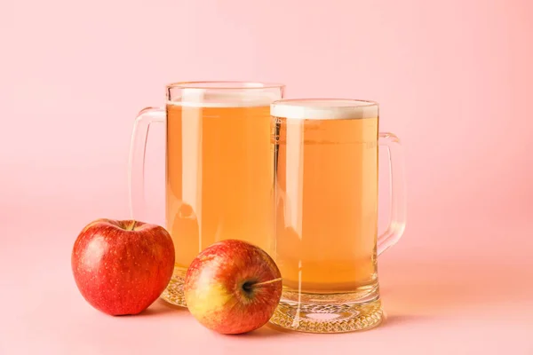 Mugs Apple Cider Color Background — Stock Photo, Image
