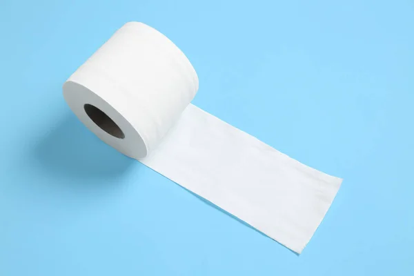 Rolle Toilettenpapier Auf Farbigem Hintergrund — Stockfoto