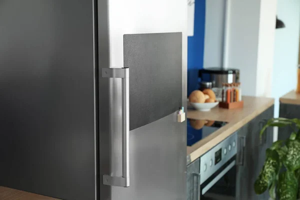 Крейда Дверях Холодильника Кухні — стокове фото