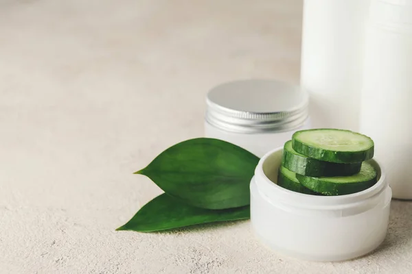 Cosmetics Cucumber Extract Table — Stock Photo, Image