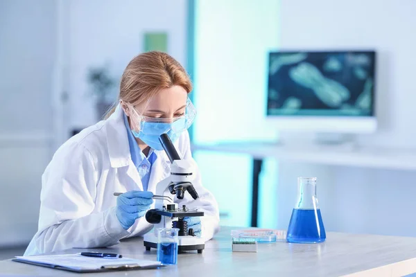 Scientist Working Microscope Laboratory — Stock Photo, Image