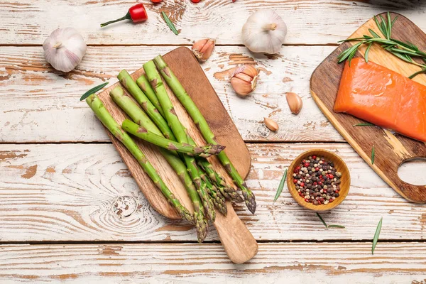 Asparagus Salmon Vegetables Spices Table — Stock Photo, Image