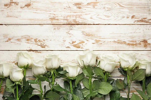 Beautiful White Roses Wooden Background — Stock Photo, Image