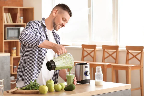 Man Healthy Homemade Smoothie Kitchen — Stock Photo, Image