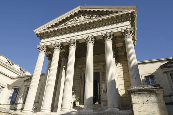 Old courthouse with columns — Stock Photo, Image