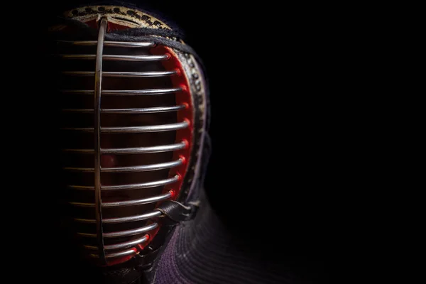 Kendo Men guerrero sobre el fondo blanco — Foto de Stock