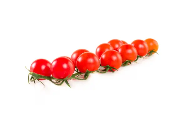 有机樱桃西红柿，孤立的白色衬底上 — 图库照片