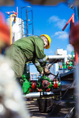 Petrol alt anahtarı ile geçen Kapak tamiri