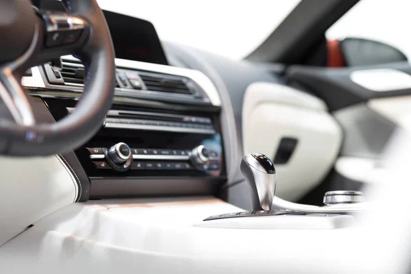 Modern shift gear in luxury car interior — Stock Photo, Image