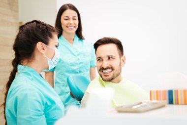 Yeni diş ofis portre resim