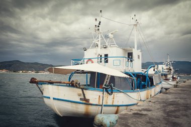 Yunanistan balıkçı tekne bağlantı noktasındaki
