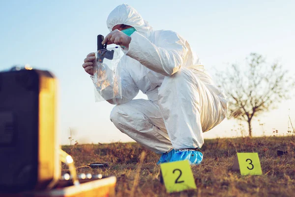 Criminologista Investiga Cena Crime — Fotografia de Stock