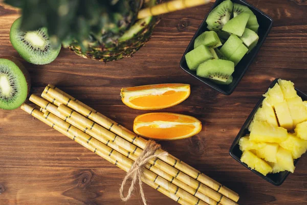 Здорова Їжа Інгредієнти Паперові Соломинки Пофарбовані Бамбукові Соломинки — стокове фото