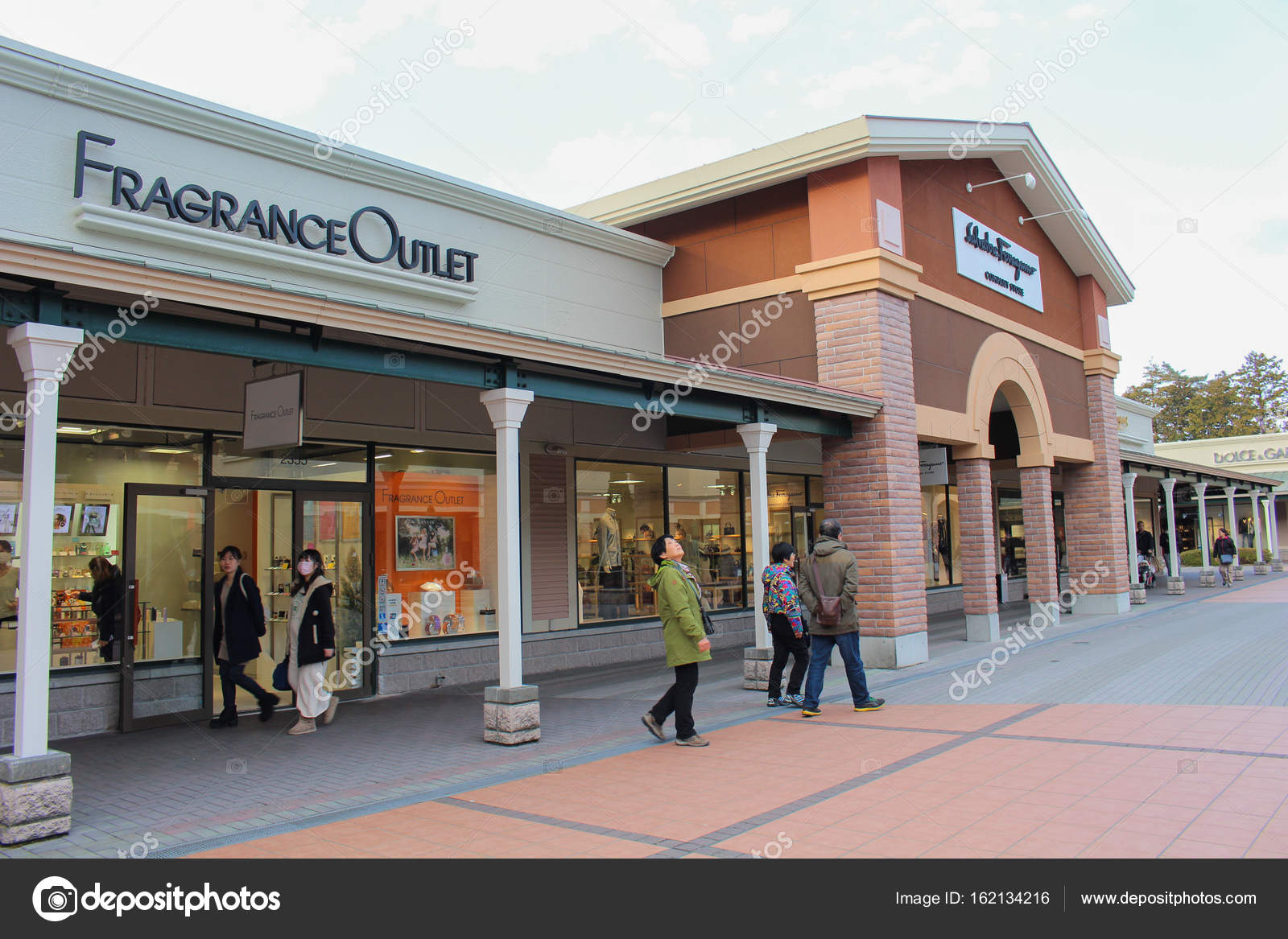 Gotemba Premium Outlets Is The Flagship Center And One Of The Largest Centers In Japan Stock Editorial Photo C Reddemon 13 Hotmail Com Gotemba Premium Outlets Is The Flagship Center And One Of The Largest Centers In Japan Stock Editorial Photo C Reddemon 13 Hotmail Com