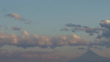 Gökyüzü ve bulutlar arka plan