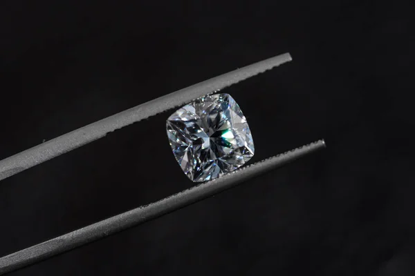 Párna Vágott Gyémánt Ékszer Csipesz — Stock Fotó