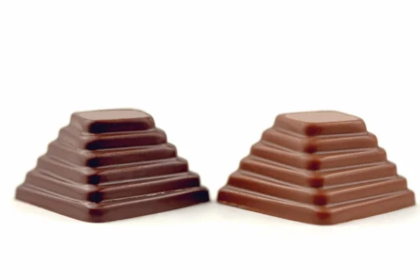 白色背景下的精选巧克力糖果 — 图库照片