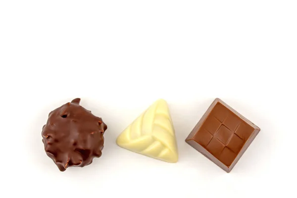 Válogatott Csokoládé Cukorka Fehér Háttér — Stock Fotó