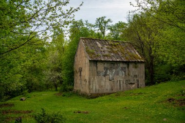 Eski Ermeni Manastırı Jukhtak Vank