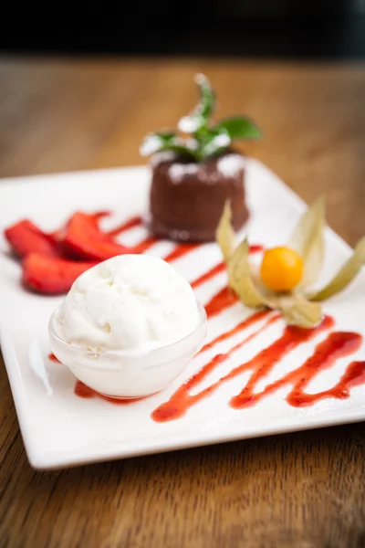 Chocolate fondant with ice cream — Stock Photo, Image