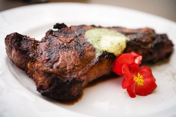 Bife de Nova Iorque — Fotografia de Stock