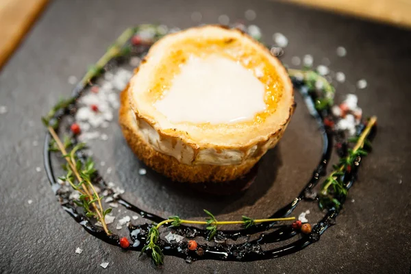 Keçi peynirli ızgara tost