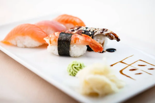 Verschillende sushi set — Stockfoto