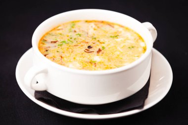 Baharatlı Tay çorbası