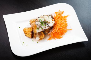 Krem peynirli tavuk dolması