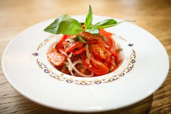 Salada de tomate e cebola — Fotografia de Stock