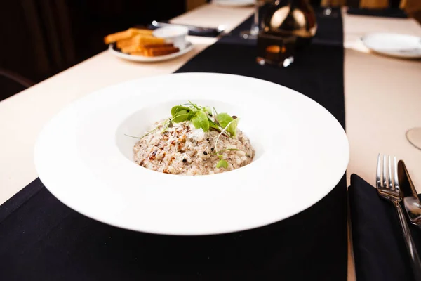 Risotto with avocado — Stock Photo, Image