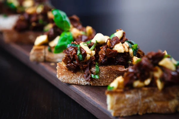 Kurutulmuş domatesli