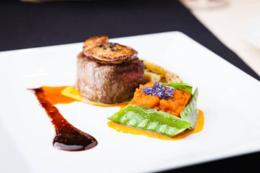 Patates ile Dana fileto