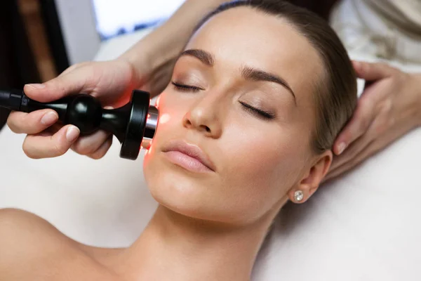 Beauty spa treatment — Stock Photo, Image