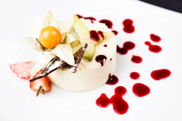 Panna cotta dessert — Stock Photo, Image