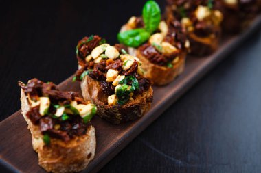 Kurutulmuş domatesli