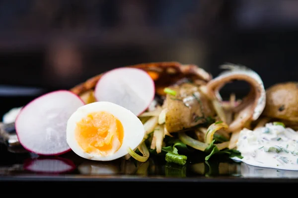 Insalata di spruzzi con uova — Foto Stock