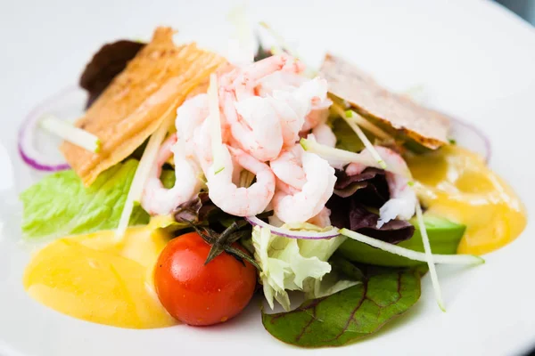 Shrimp salad with sauce — Stock Photo, Image