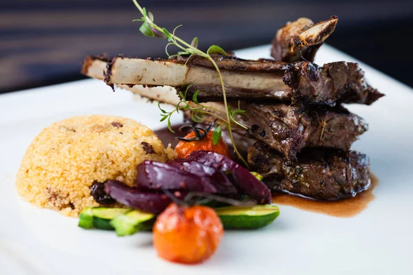 Grilled lamb carre — Stock Photo, Image