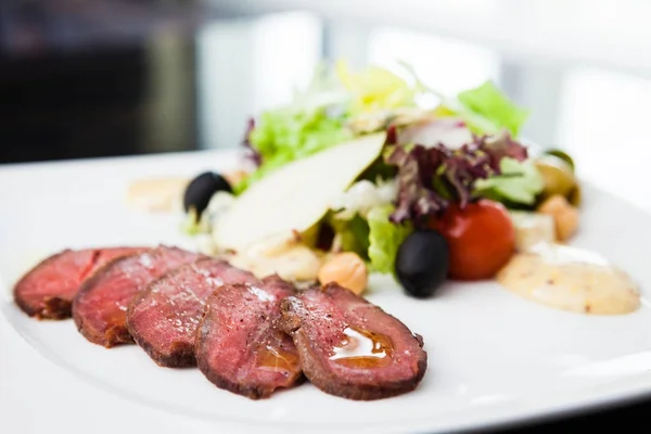 Spiced beef fillet — Stock Photo, Image