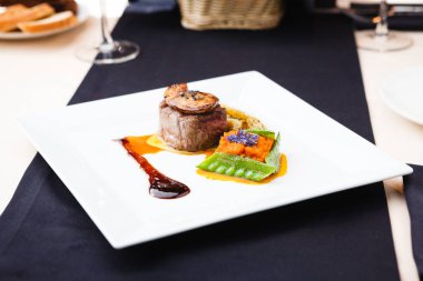 Patates ile Dana fileto