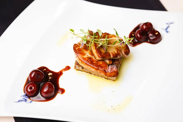 Smażone foie gras — Zdjęcie stockowe