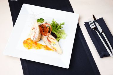 Doldurulmuş tavuk filetosu.