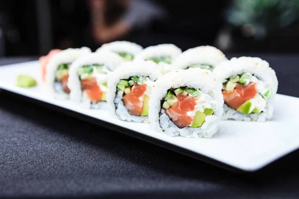 Philadelphia Roll Set Geserveerd Een Bord — Stockfoto