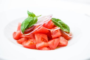 taze domates salatası